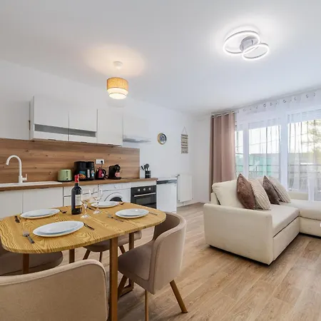 2 Bedroom For 6 With Private Parking - Elevator - High-speed Wifi