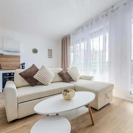 2 Bedroom For 6 With Private Parking - Elevator - High-speed Wifi