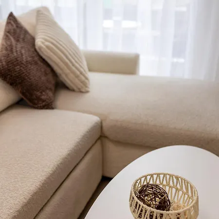 Διαμέρισμα 2 Bedroom For 6 With Private Parking - Elevator - High-speed Wifi